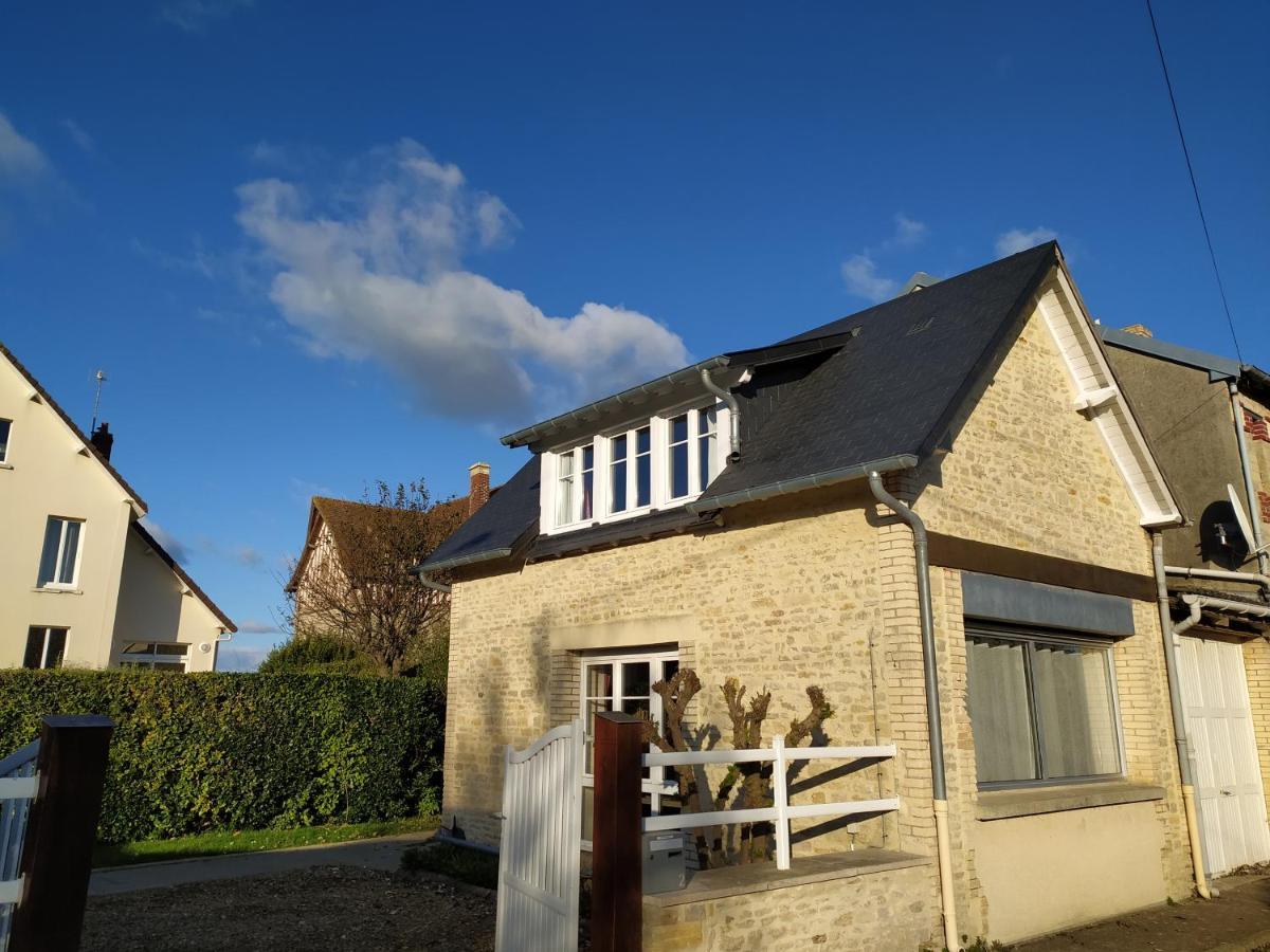 Maisonnette Le Cottage A 50M De La Plage D'Asnelles , 3Km D'Arromanches, 10Km De Bayeux ภายนอก รูปภาพ